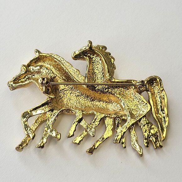 Gold Galloping Horse Brooch Gifts for Equesterian Horses Brooch Pin - Picture 3 of 7
